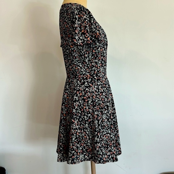 Abercrombie & Fitch floral spring dress women’s size small - Picture 5 of 13